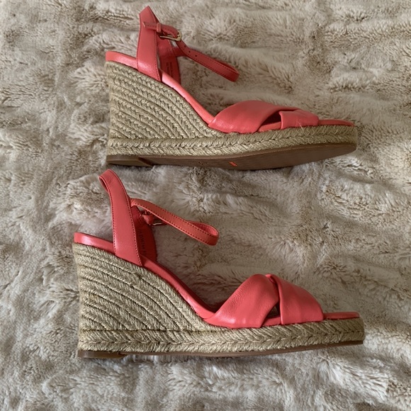 Cole Haan Wedge Sandals. NWOT Coral Pink Leather.Size 8. Espadrille 3 1/2” heel - Picture 5 of 9